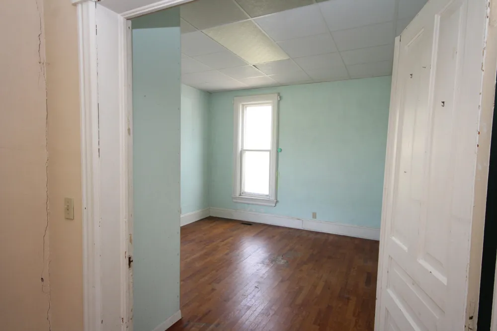 304 E Prairie Street Vicksburg, MI 49097