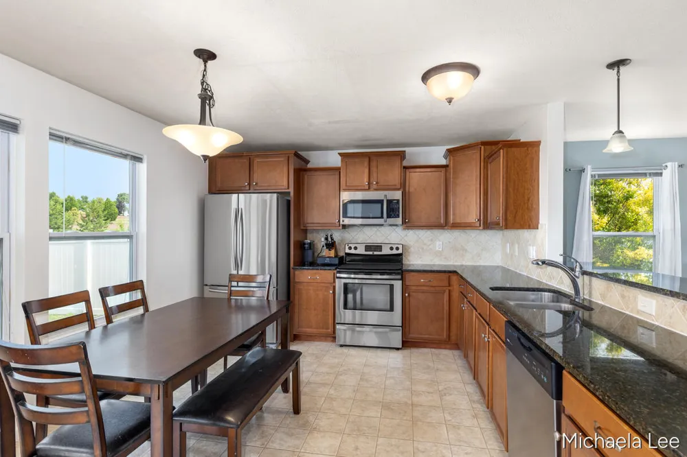607 Nantucket Drive Lansing, MI 48906