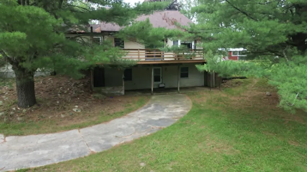21632 90th Avenue Evart, MI 49631