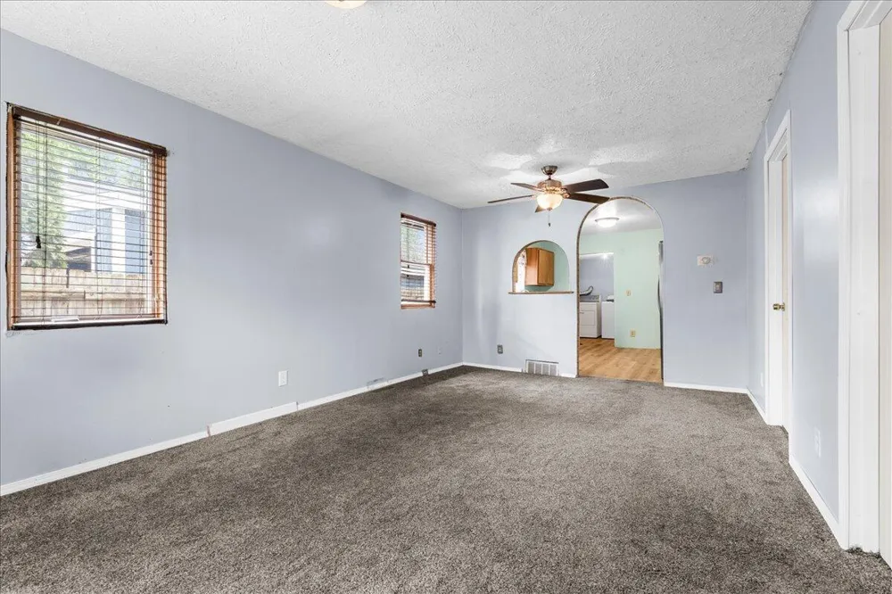 4924 Pleasant Grove Road Lansing, MI 48910