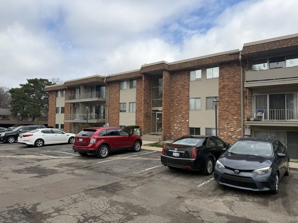 742 W Kilgore Road #106 Kalamazoo, MI 49008