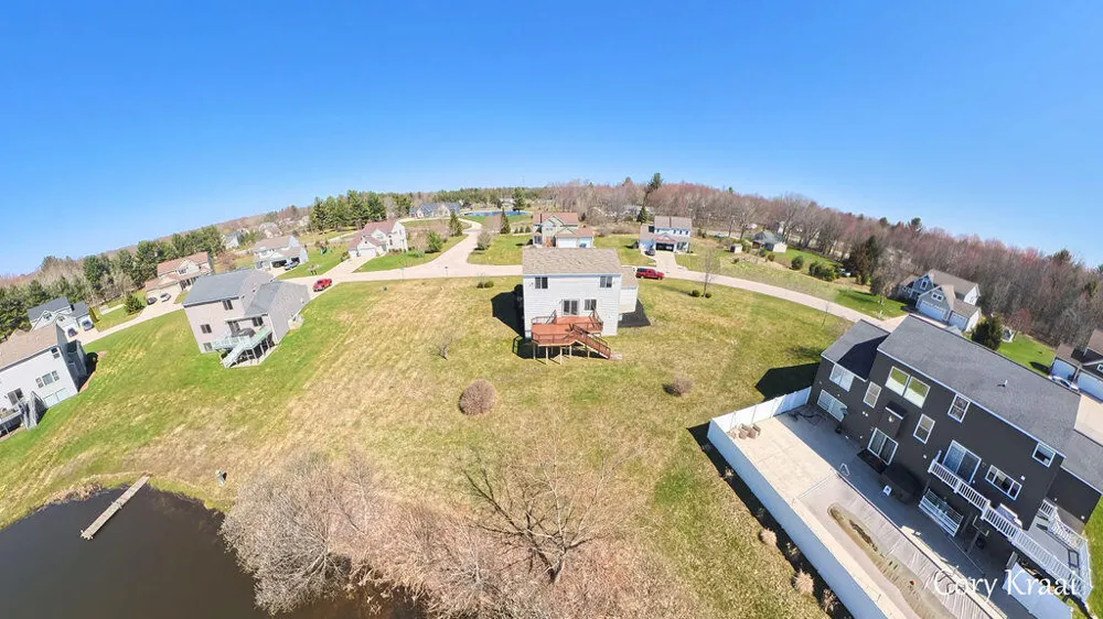 6233 Norfolk Drive Norton Shores, MI 49444