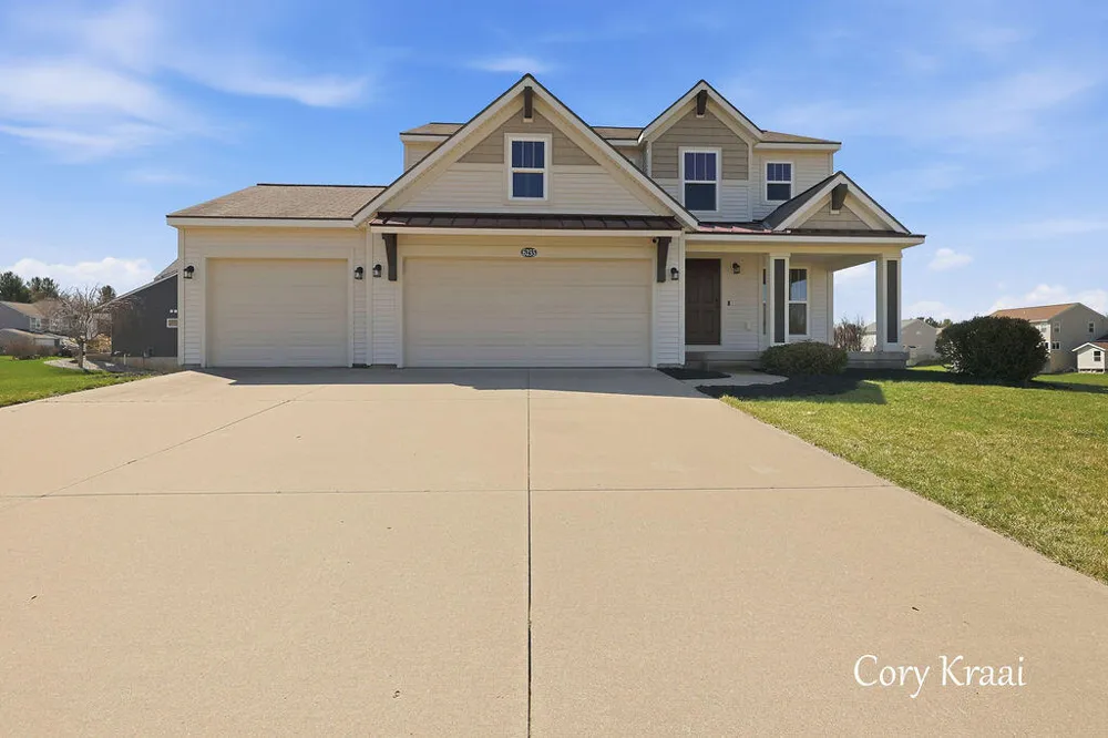 6233 Norfolk Drive Norton Shores, MI 49444