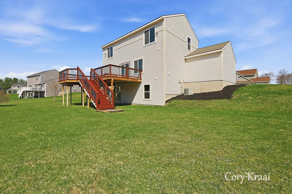 6233 Norfolk Drive Norton Shores, MI 49444