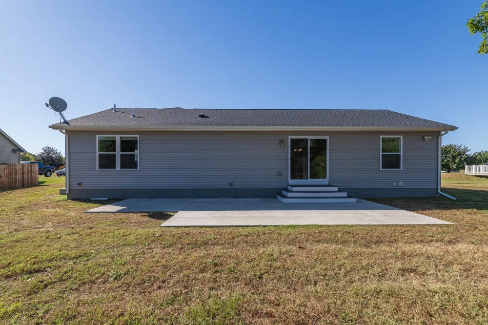 135 Jeremy Street Constantine, MI 49042