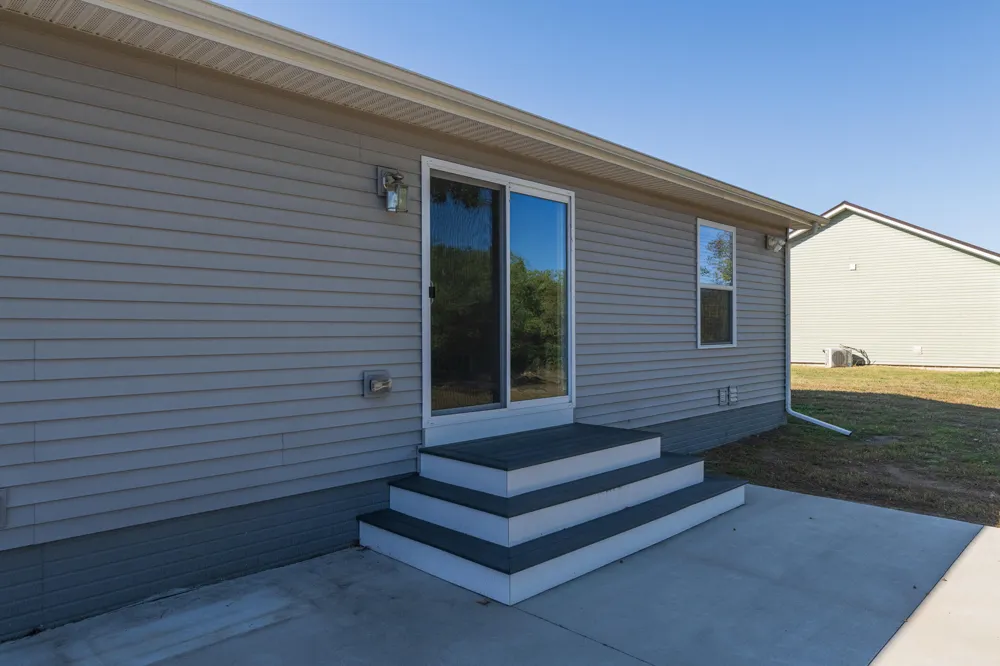 135 Jeremy Street Constantine, MI 49042