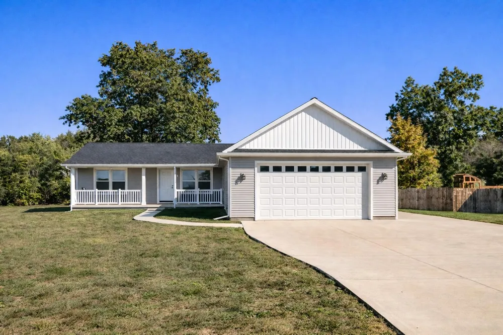135 Jeremy Street Constantine, MI 49042