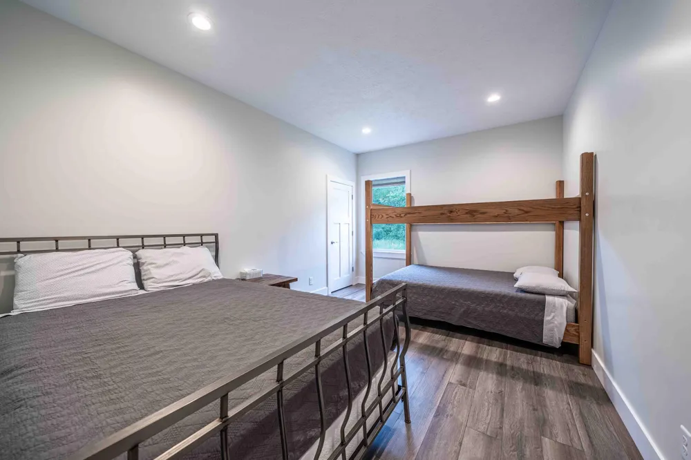 7920 W Juniper Beach Road Mears, MI 49436