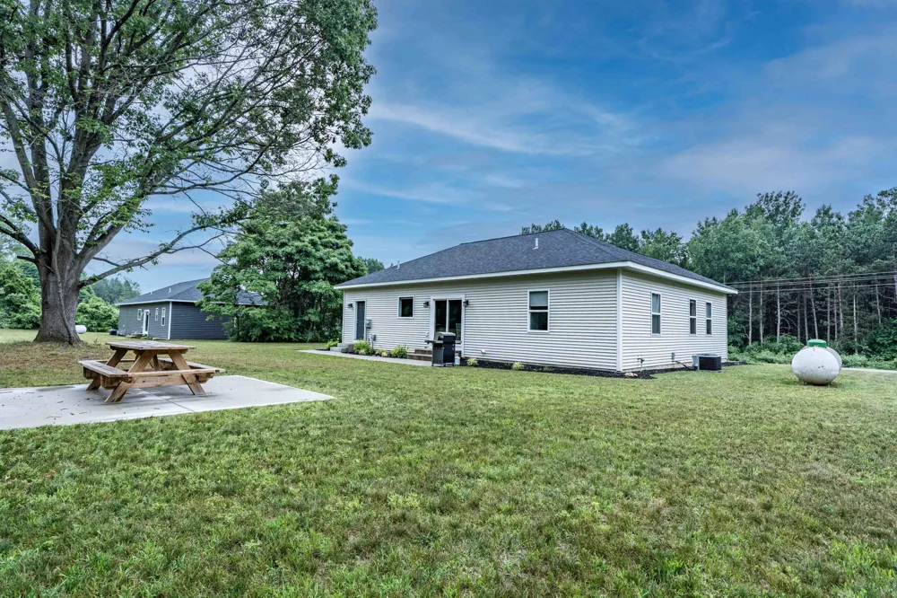 7920 W Juniper Beach Road Mears, MI 49436