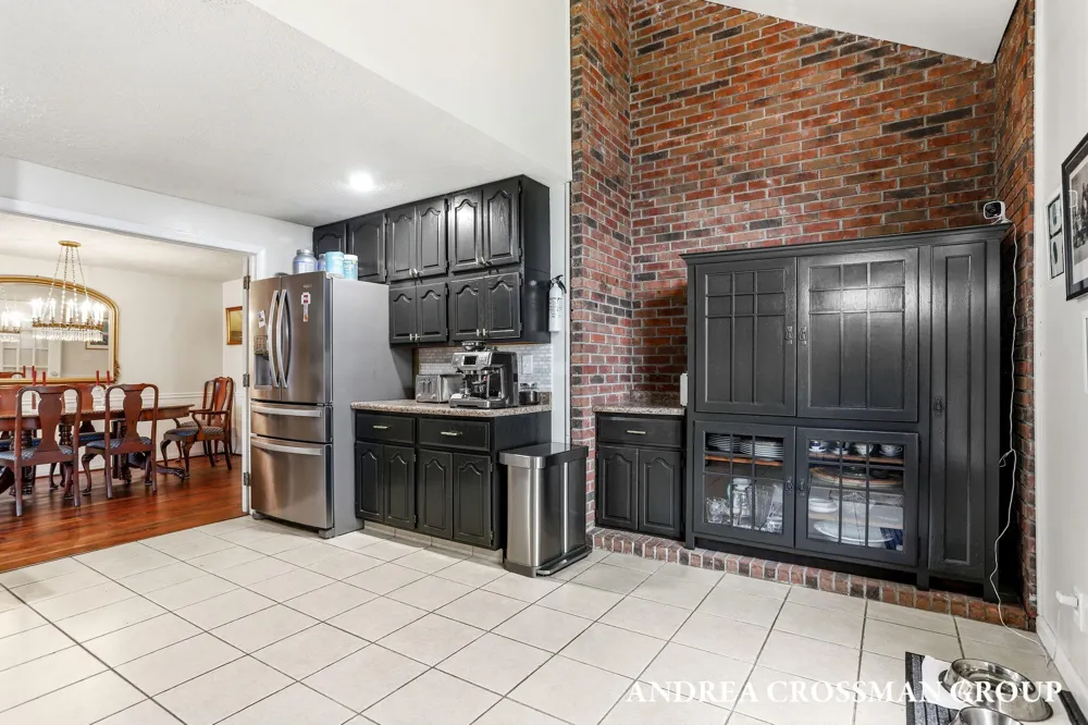 567 Breezy Bluff Street Battle Creek, MI 49015