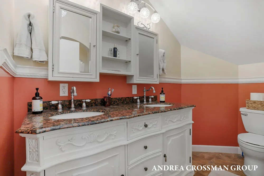 567 Breezy Bluff Street Battle Creek, MI 49015