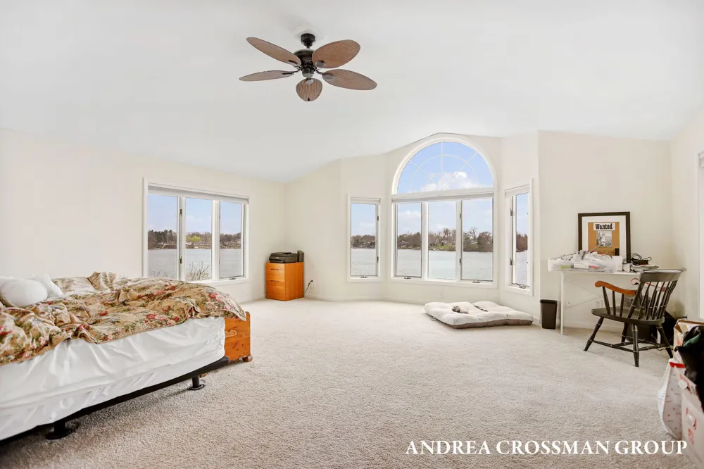 567 Breezy Bluff Street Battle Creek, MI 49015