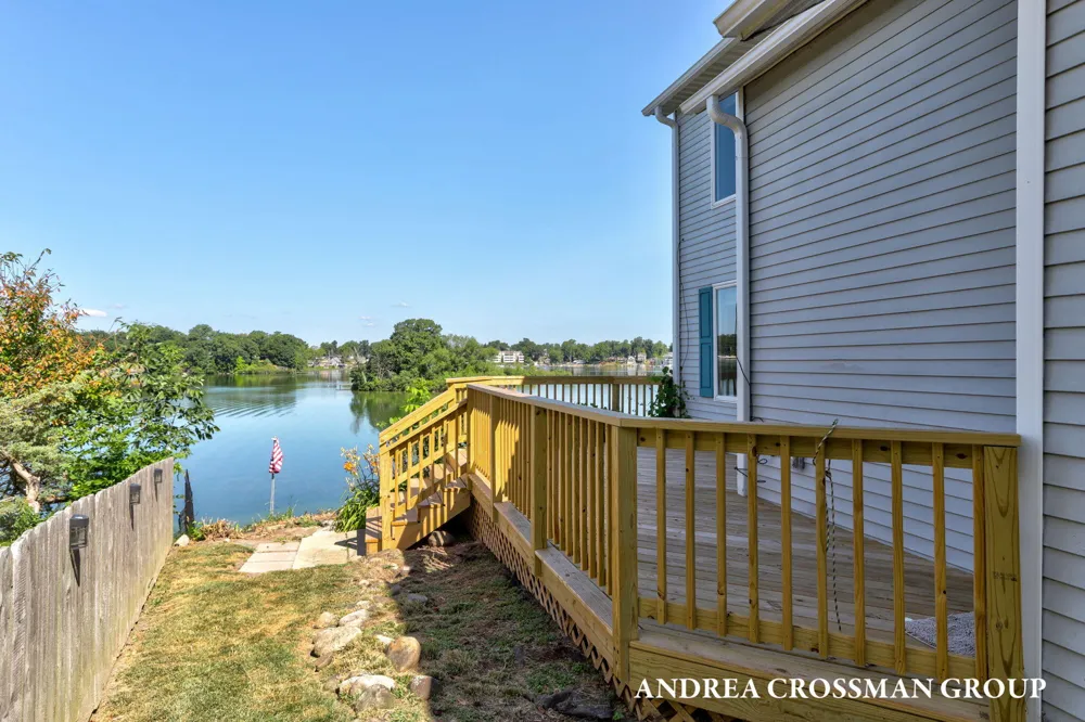 567 Breezy Bluff Street Battle Creek, MI 49015
