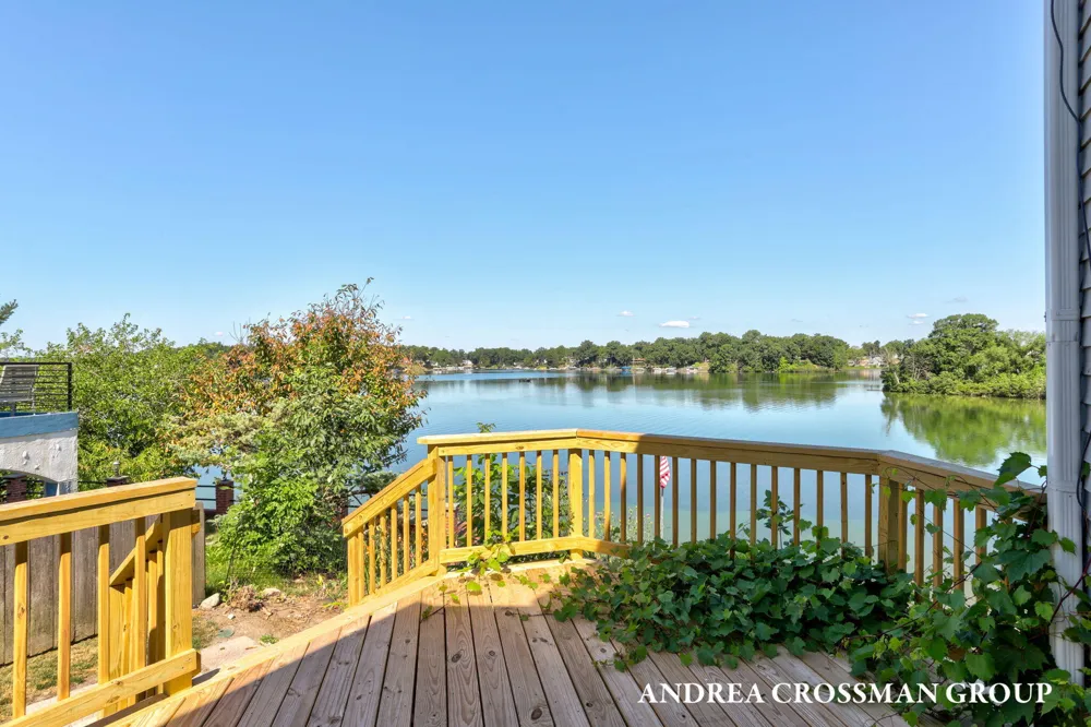567 Breezy Bluff Street Battle Creek, MI 49015