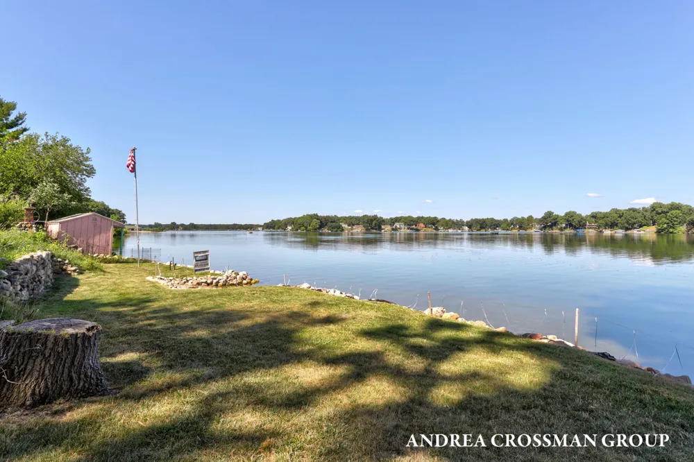 567 Breezy Bluff Street Battle Creek, MI 49015