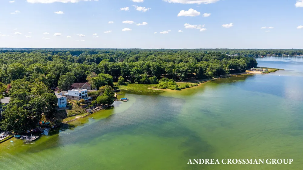 567 Breezy Bluff Street Battle Creek, MI 49015