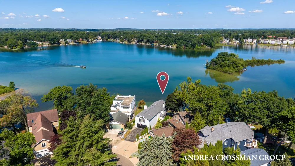 567 Breezy Bluff Street Battle Creek, MI 49015