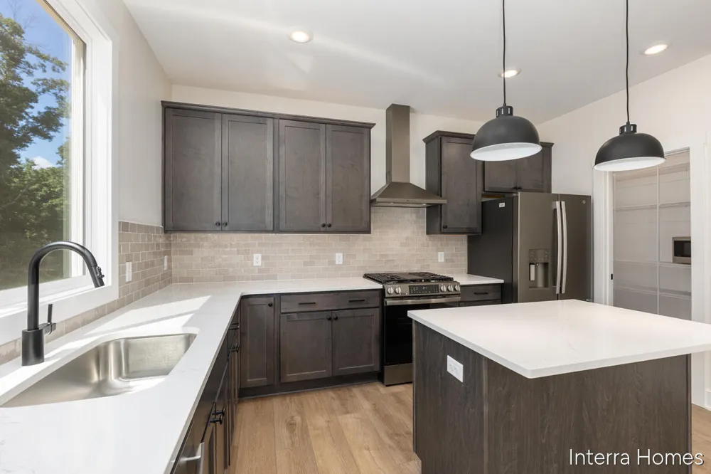 1417 Kimber Drive Lowell, MI 49331