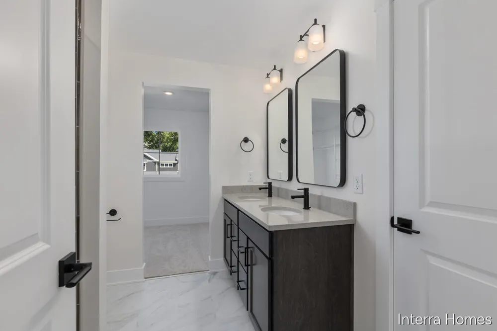 1417 Kimber Drive Lowell, MI 49331