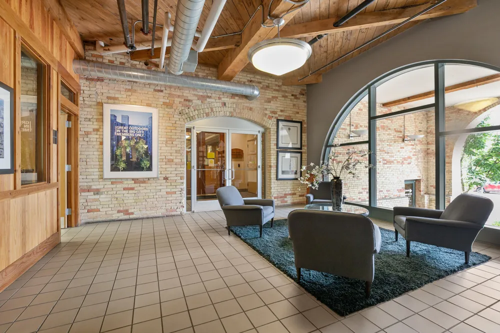 940 Monroe Avenue NW #338 Grand Rapids, MI 49503