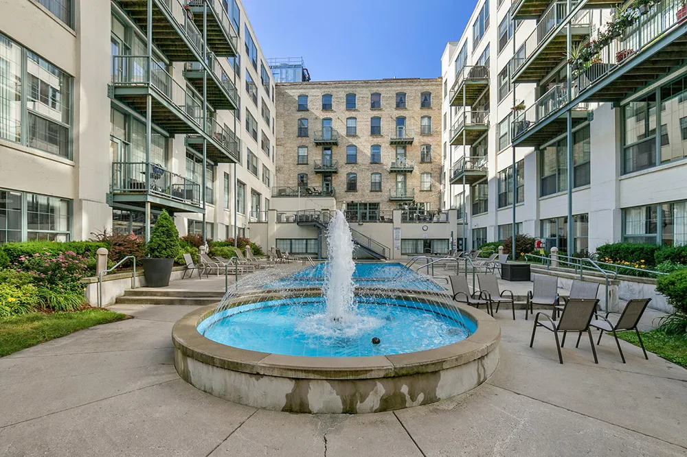 940 Monroe Avenue NW #338 Grand Rapids, MI 49503