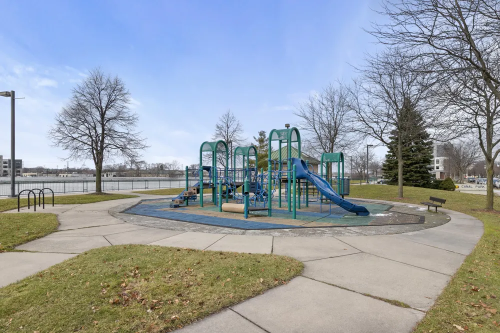 940 Monroe Avenue NW #338 Grand Rapids, MI 49503