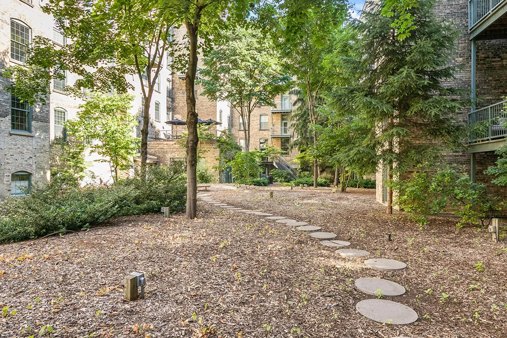 940 Monroe Avenue NW #338 Grand Rapids, MI 49503