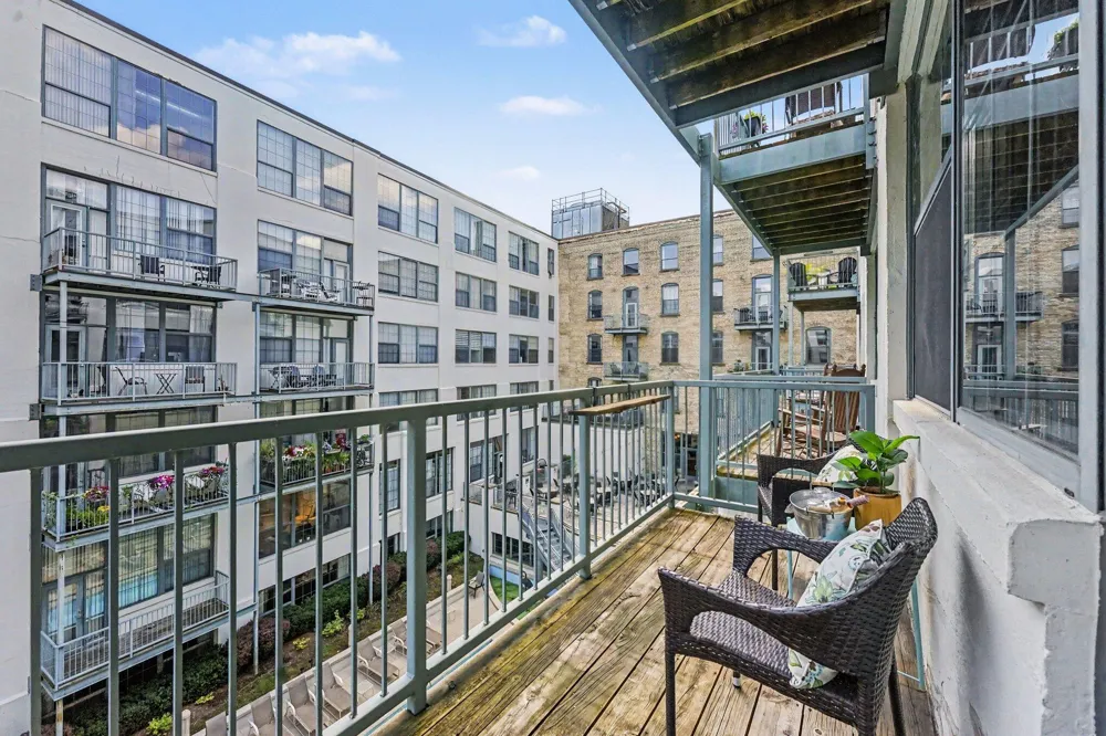 940 Monroe Avenue NW #338 Grand Rapids, MI 49503