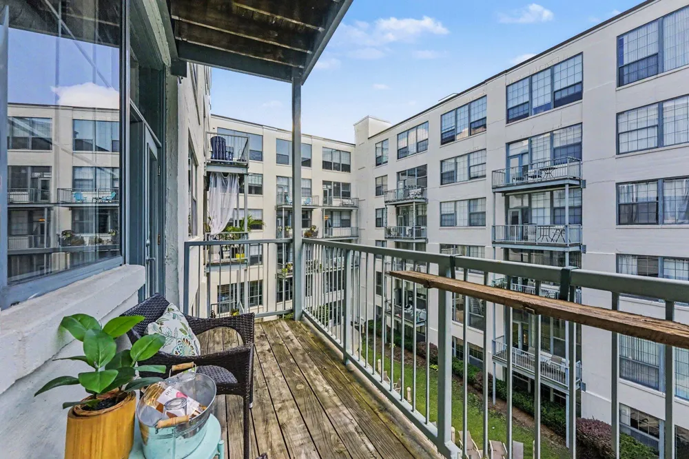 940 Monroe Avenue NW #338 Grand Rapids, MI 49503