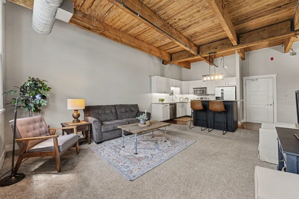 940 Monroe Avenue NW #338 Grand Rapids, MI 49503