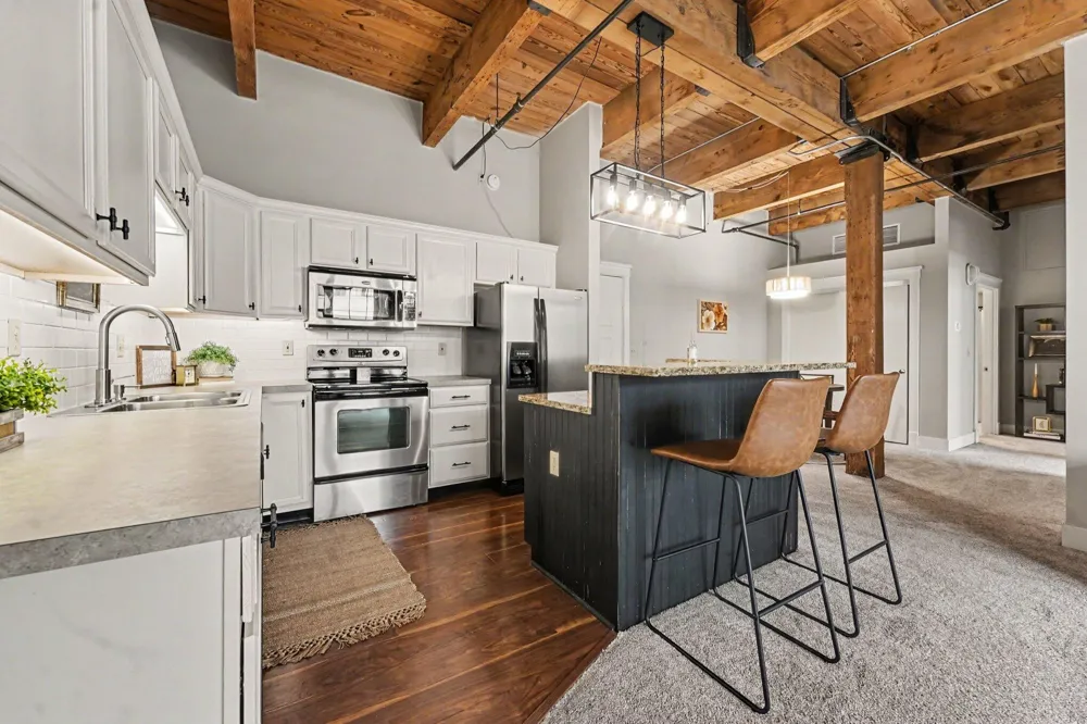 940 Monroe Avenue NW #338 Grand Rapids, MI 49503