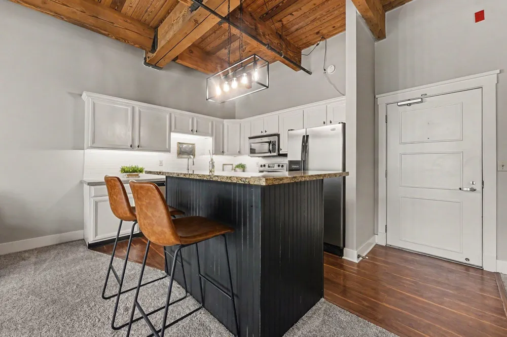 940 Monroe Avenue NW #338 Grand Rapids, MI 49503