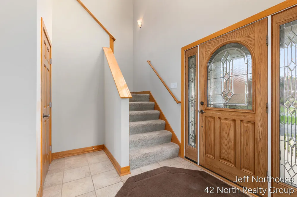 7553 Willow Pointe Drive Caledonia, MI 49316