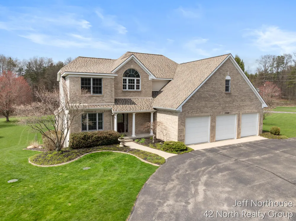 7553 Willow Pointe Drive Caledonia, MI 49316