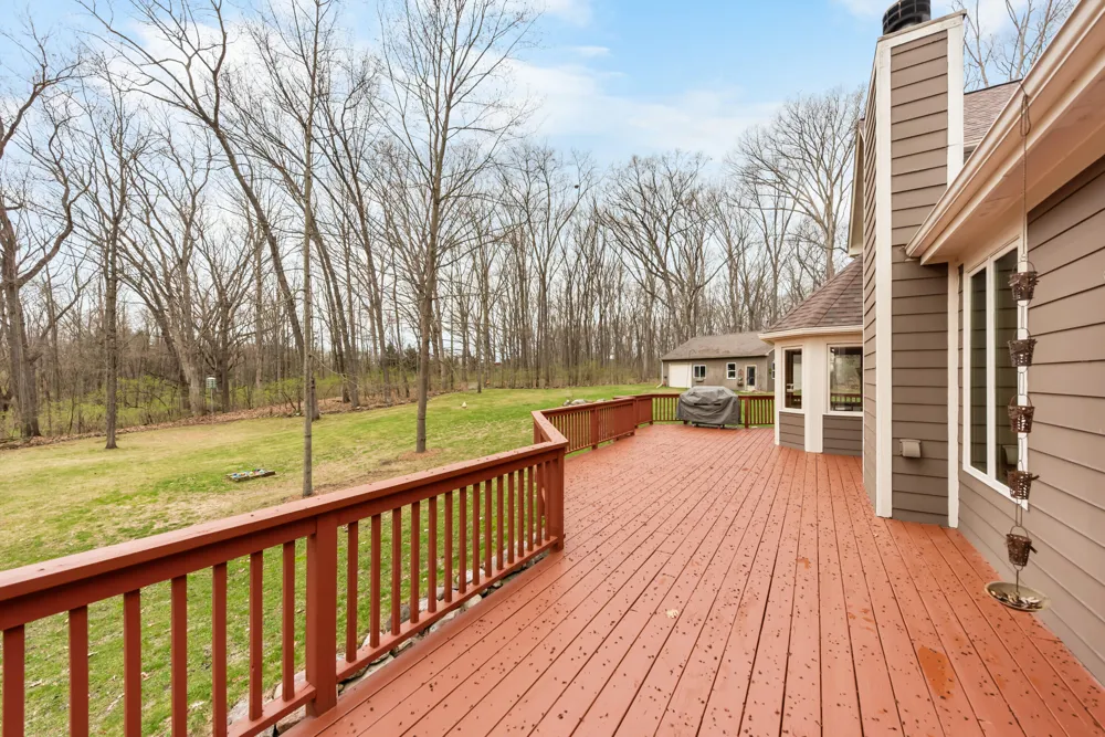 11460 Hearthside Drive Pinckney, MI 48169
