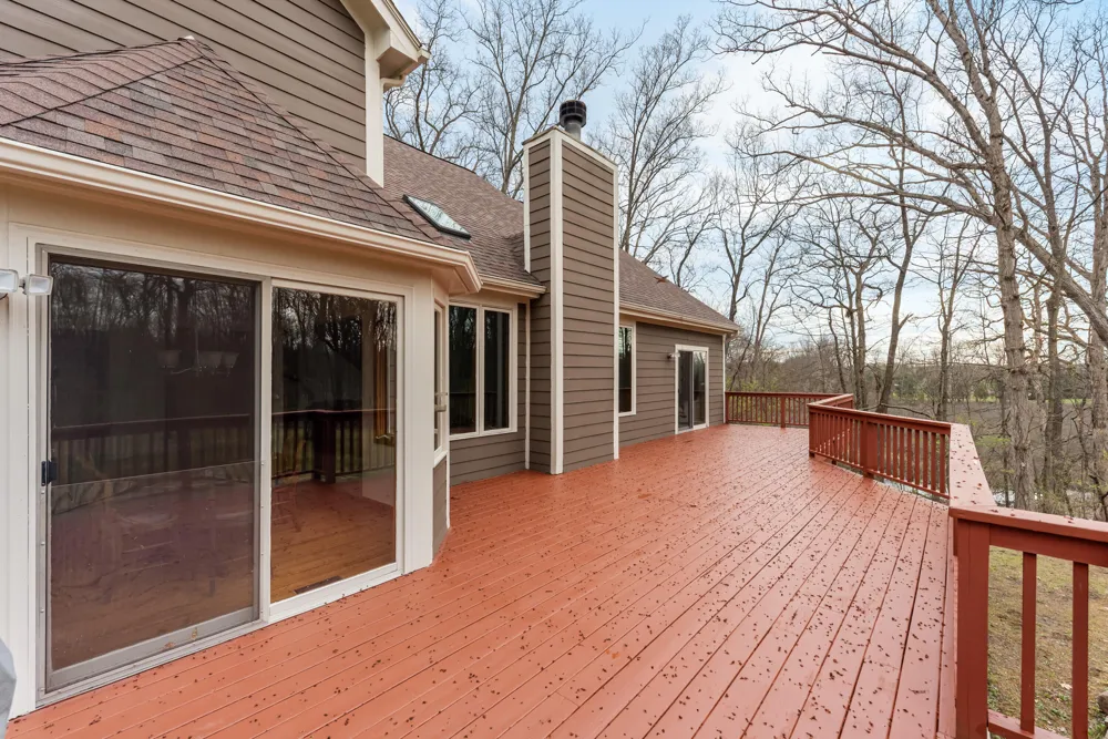11460 Hearthside Drive Pinckney, MI 48169
