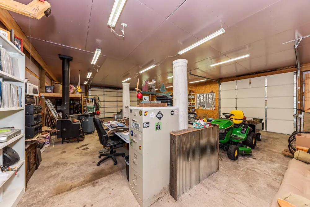 11460 Hearthside Drive Pinckney, MI 48169