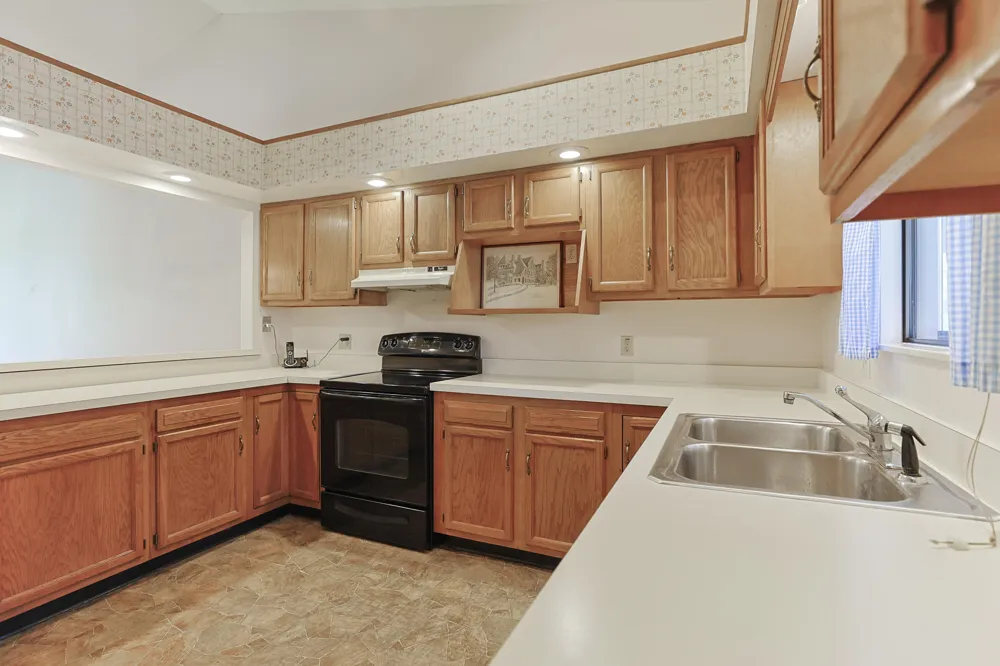 208 Christiana Drive Niles, MI 49120