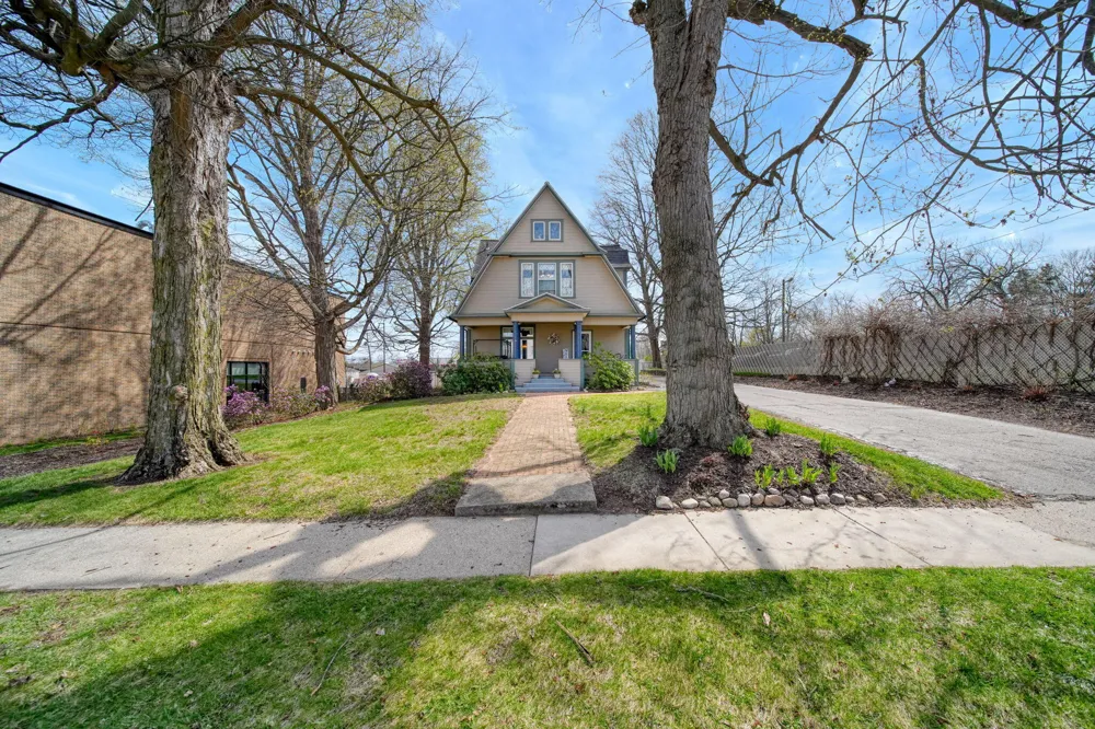 113 Chicago Street Brooklyn, MI 49230