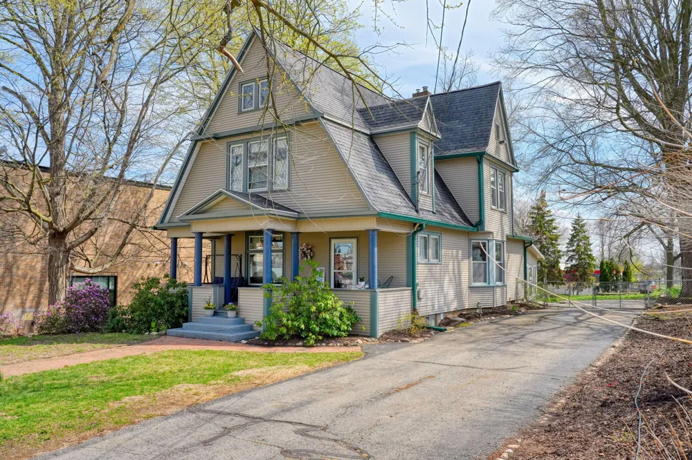 113 Chicago Street Brooklyn, MI 49230