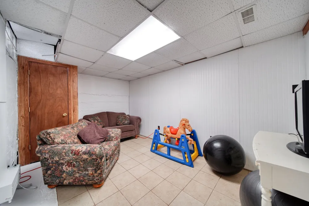 113 Chicago Street Brooklyn, MI 49230