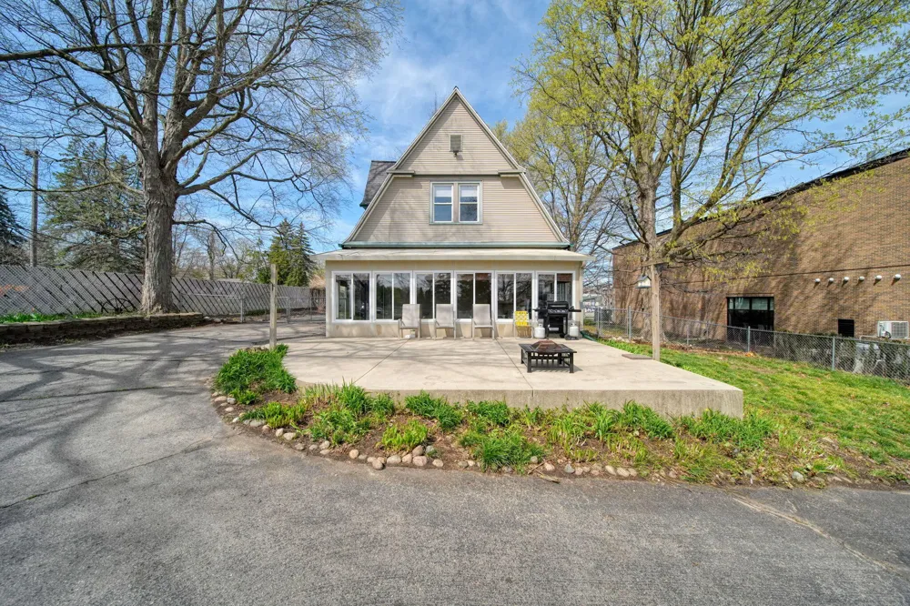 113 Chicago Street Brooklyn, MI 49230