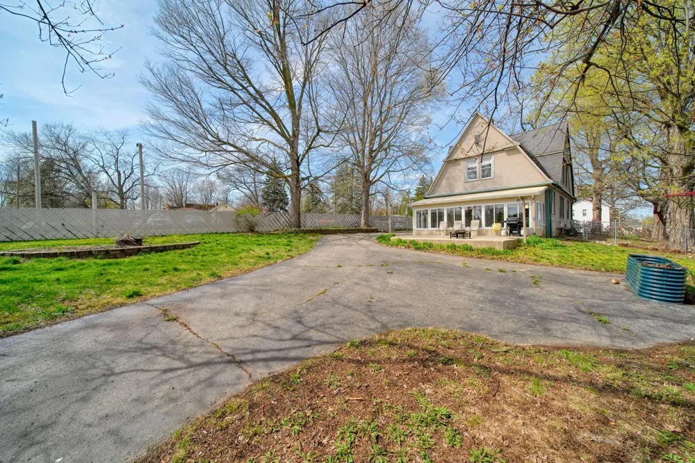 113 Chicago Street Brooklyn, MI 49230
