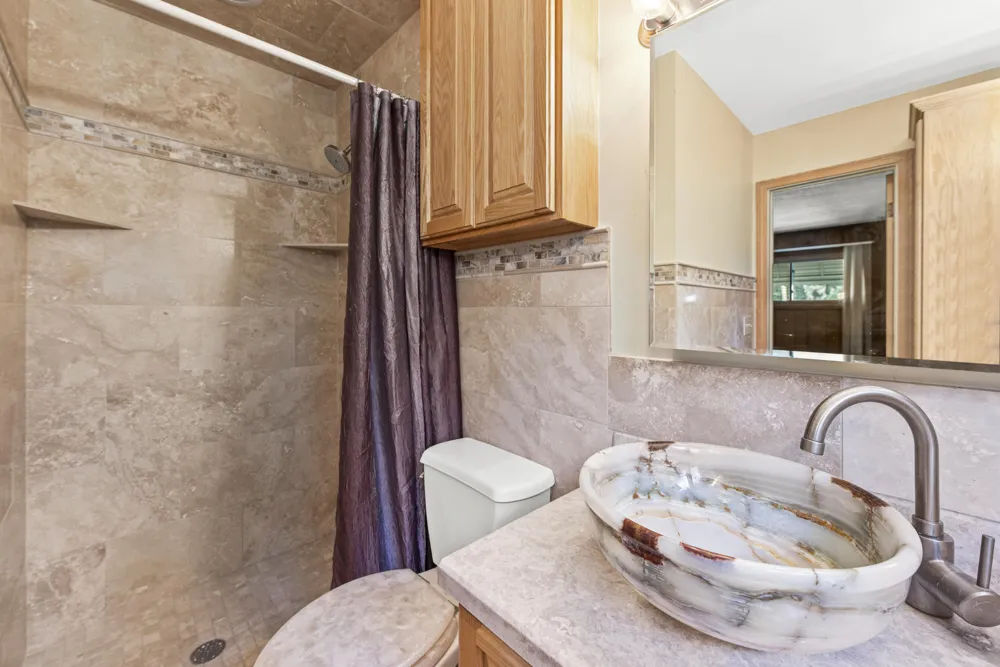 219 Ottawa Drive Troy, MI 48085
