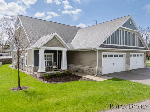 148 Tamarack Lane NE #2B