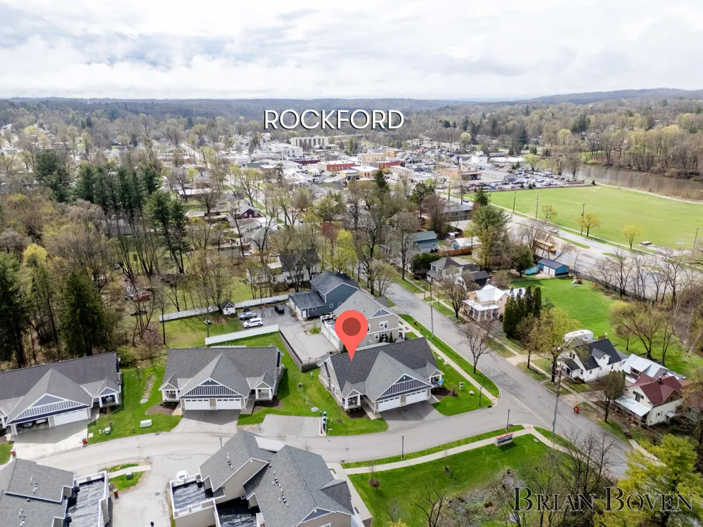 148 Tamarack Lane NE #2B Rockford, MI 49341