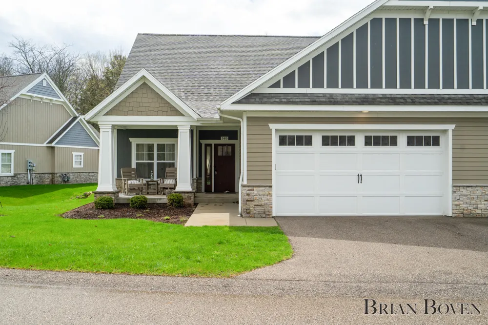 148 Tamarack Lane NE #2B Rockford, MI 49341