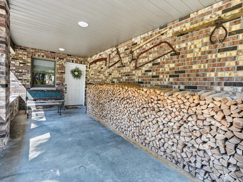 1697 Wildwood Road Sterling, MI 48659