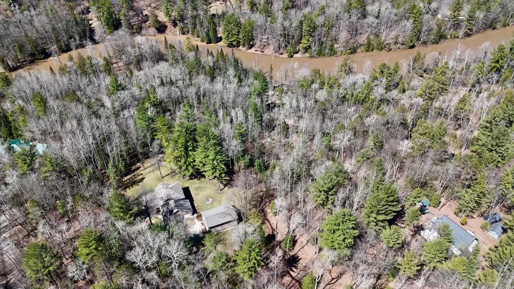 1697 Wildwood Road Sterling, MI 48659