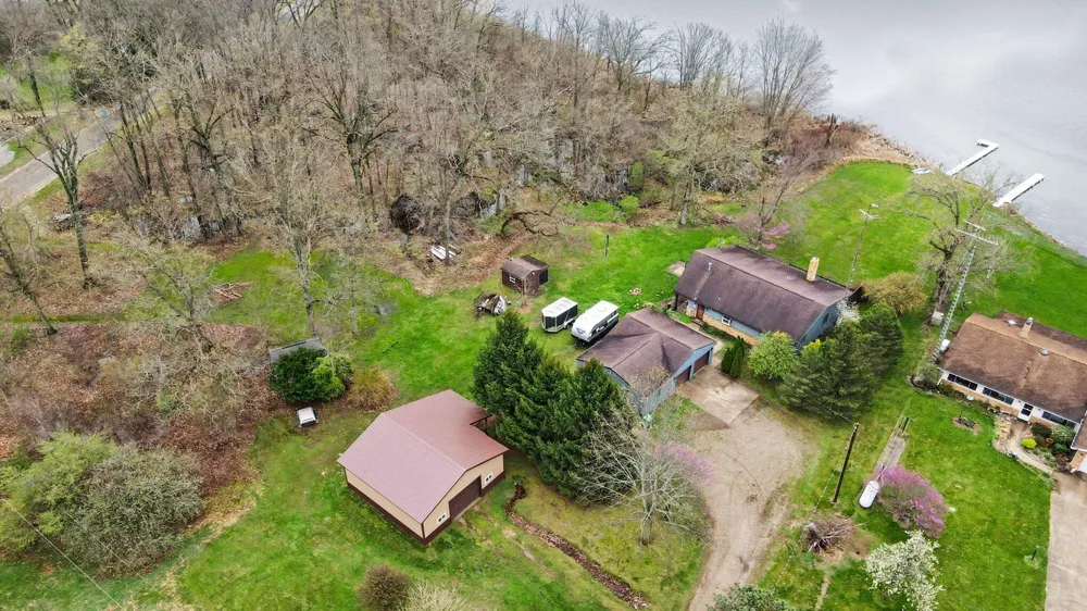 28573 Maystead Road Sturgis, MI 49091